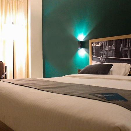 Lokal Rooms X Gulberg Λαχόρη Εξωτερικό φωτογραφία